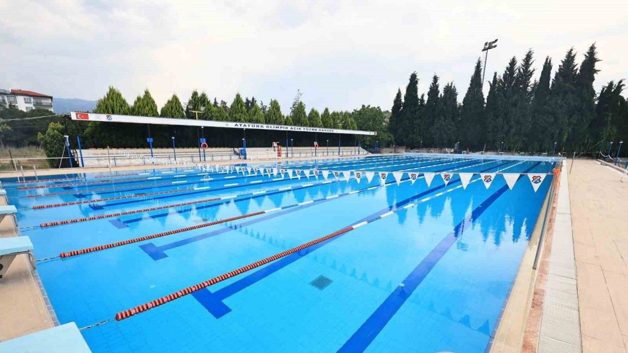 Atatürk Yüzme Havuzu yaz dönemine hazırlanıyor
