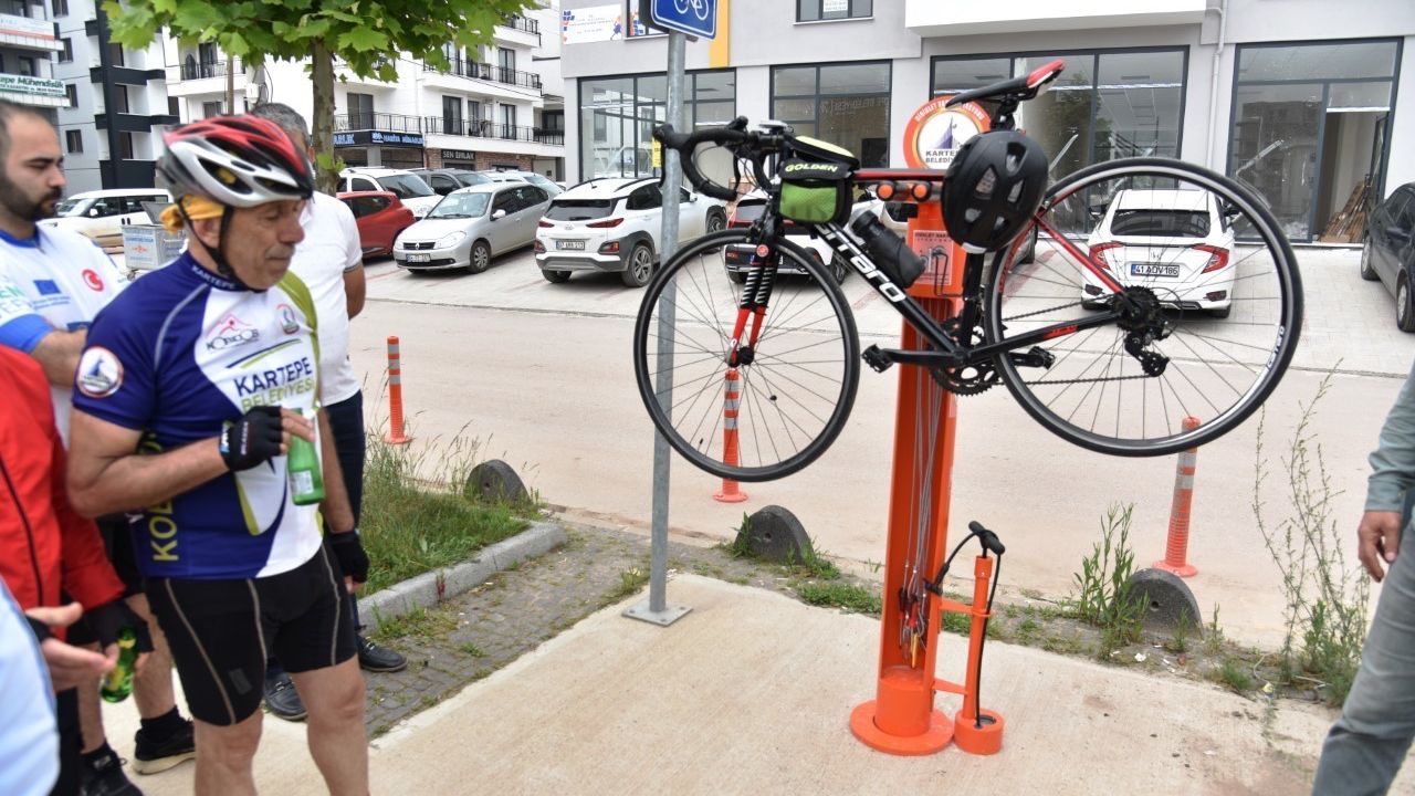 Kartepe’de kurulan Bisiklet Bakım İstasyonlarının montajı tamamlandı