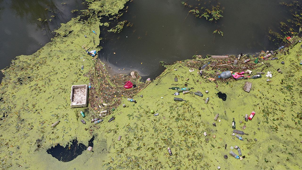 Çöpler nehir yatağında kirliliğe yol açtı