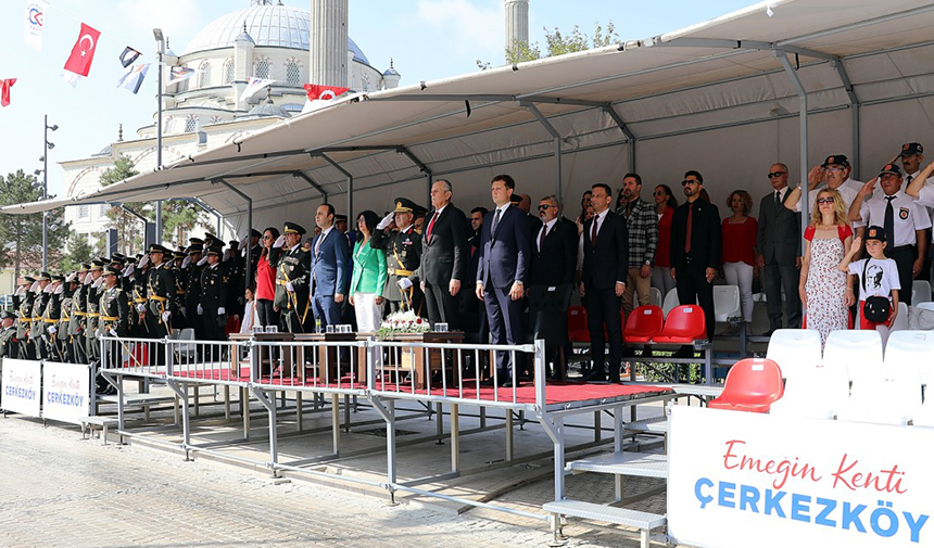 gazetebakış-Zafer Bayramı Çerkezköy’de törenle kutlandı2